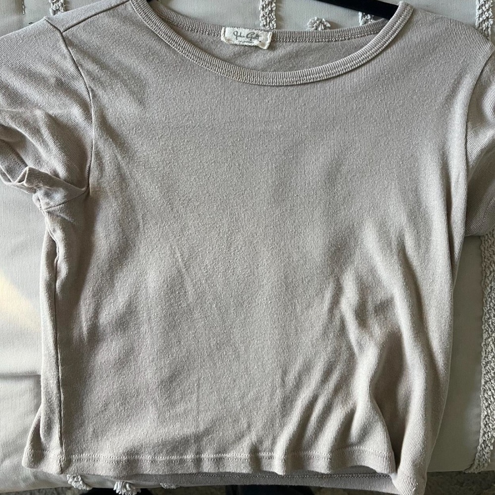Brandy Melville / John Galt Beige Ashlyn Top
